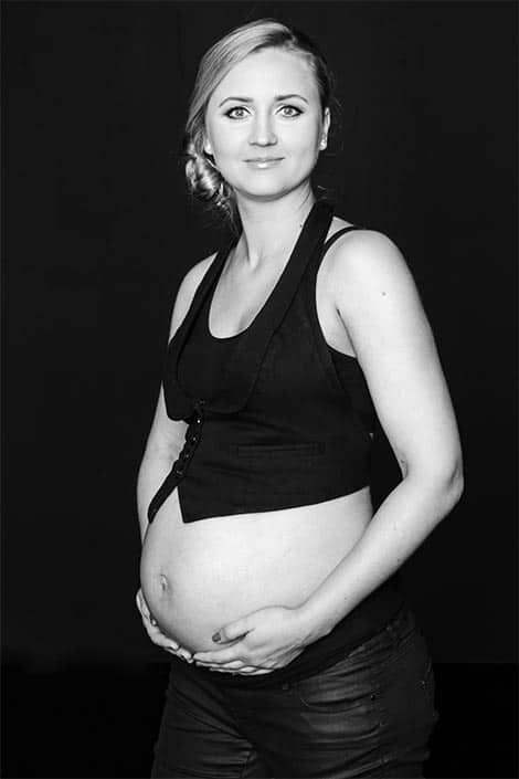 Schwangerschaft ist die Zeit mit einem großen Babybauch - ein Foto-Shooting hält diesen Moment fest